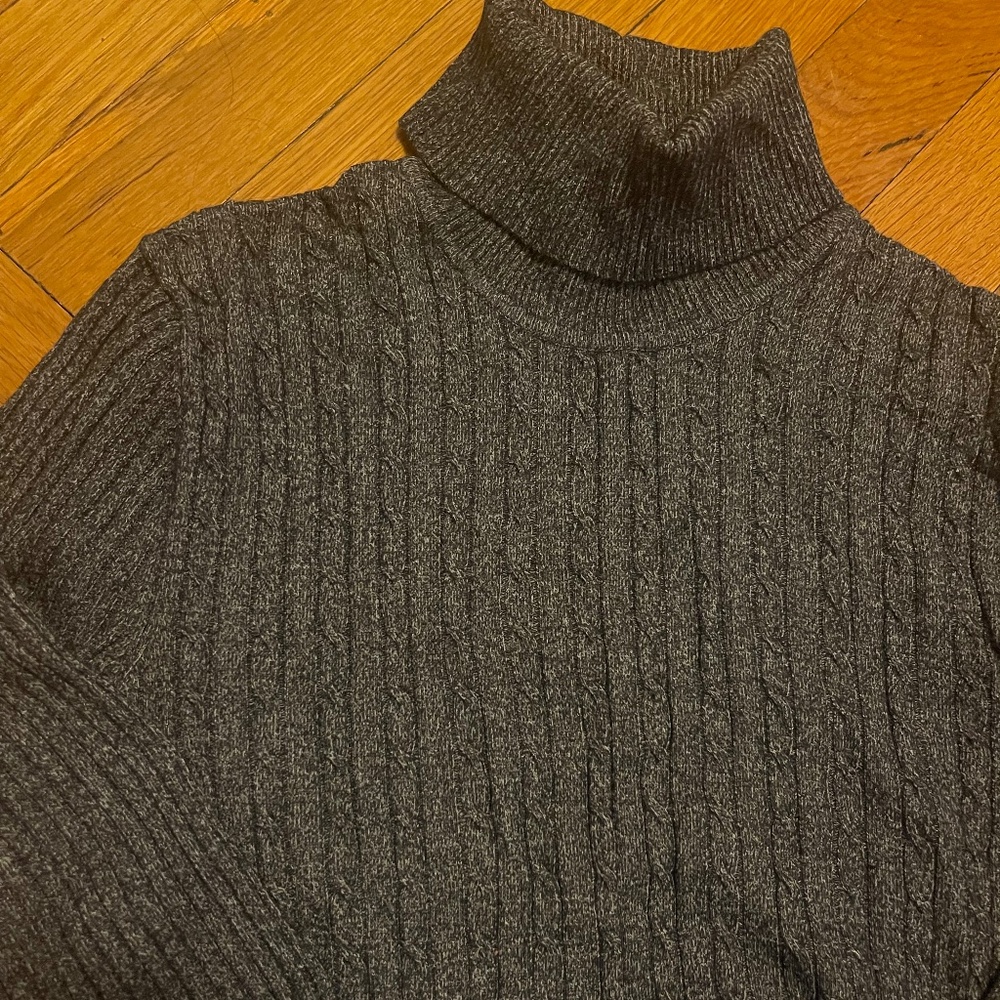 Evan Picone Grey Turtleneck Sweater Size S